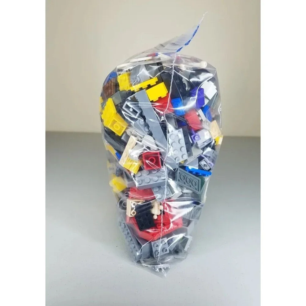 2.7 Lb Lot of Random Mega Bloks Halo Dragons Pieces, Minifigure Parts, and Kinex
